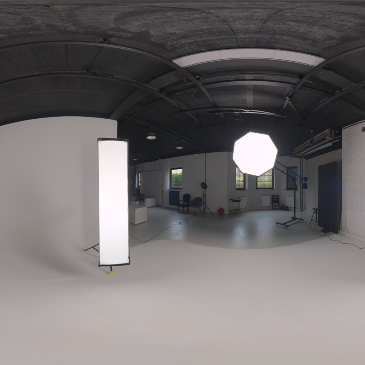 Monochrome Studio 02 HDRI