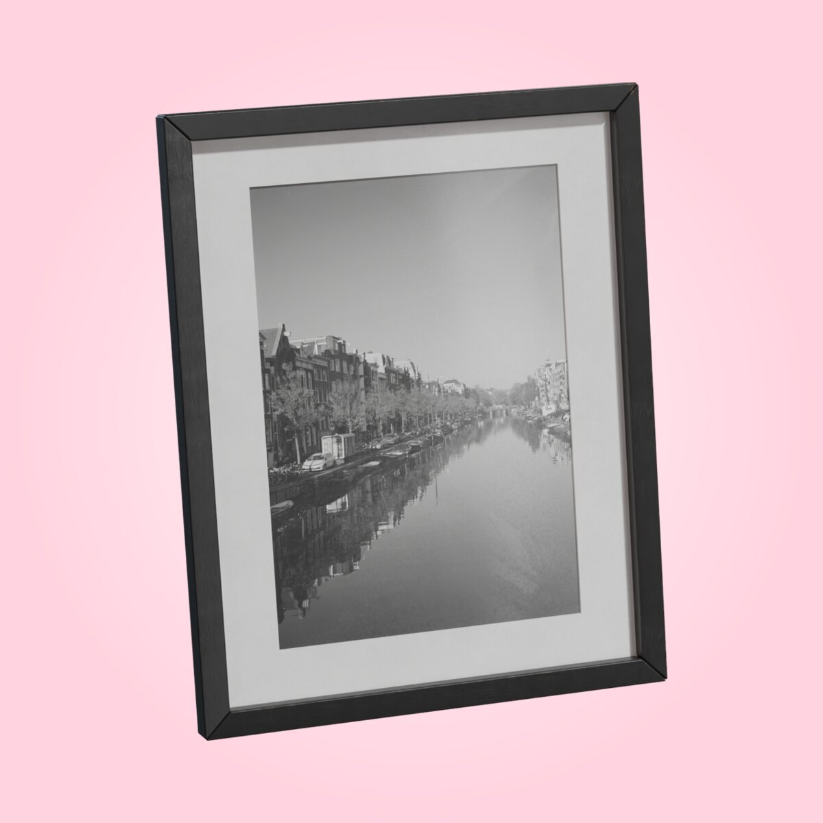 Standing Picture Frame 01